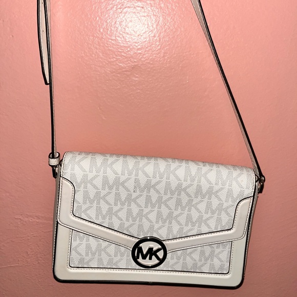 MICHAEL Michael Kors Handbags - White Michael Kors purse